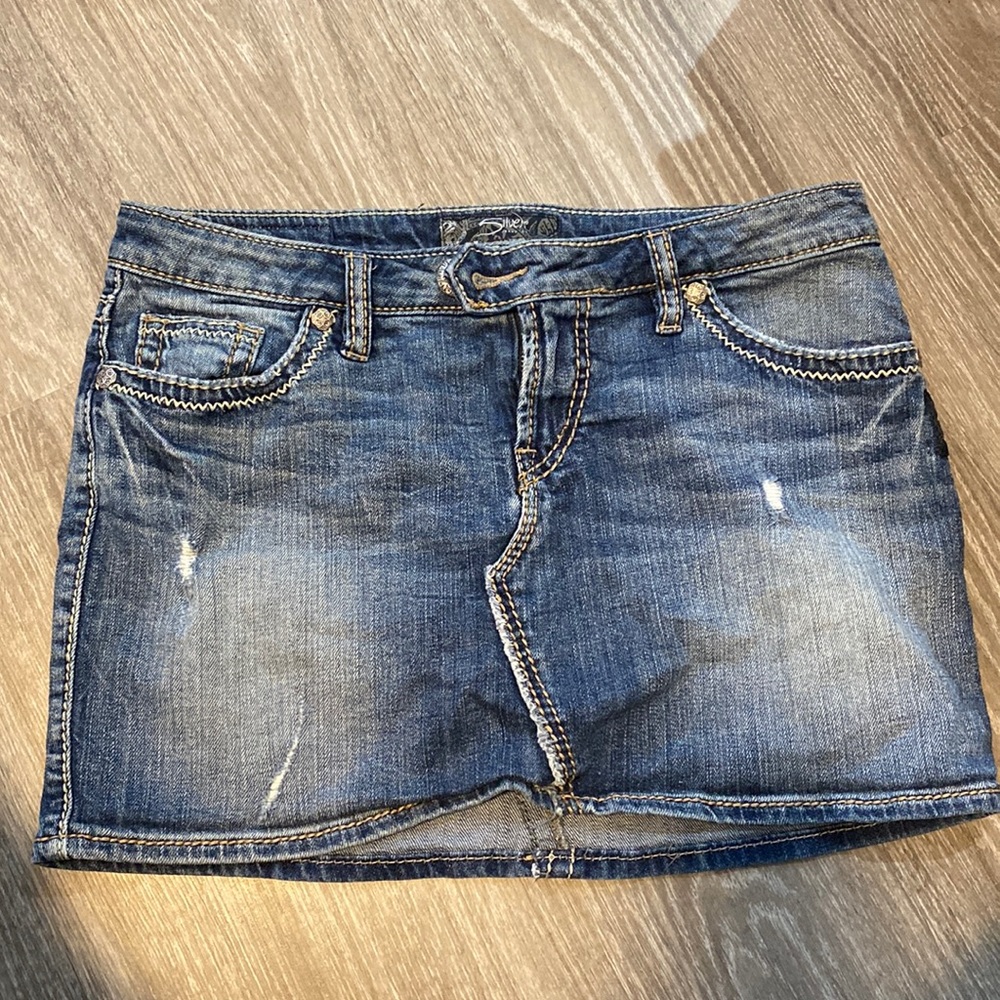 Silver Jeans - Jean skirt 28 waist no tags, barely worn